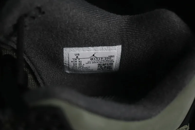 All categories Air Jordan Jordan series basketball shoes Air Jordan 4 X version Undefeated x Air Jordan 4 OG AJ4 Joe 4 olive green suede IB1519-200